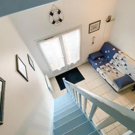 2 Bedroom Lovely In Sur La Faute-sur-Mer