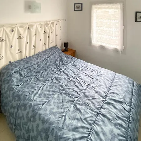 Hébergement de vacances 2 Bedroom Lovely In Sur