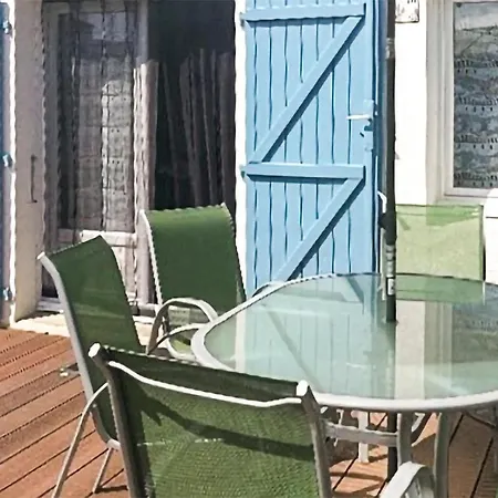 Hébergement de vacances 2 Bedroom Lovely In Sur La Faute-sur-Mer